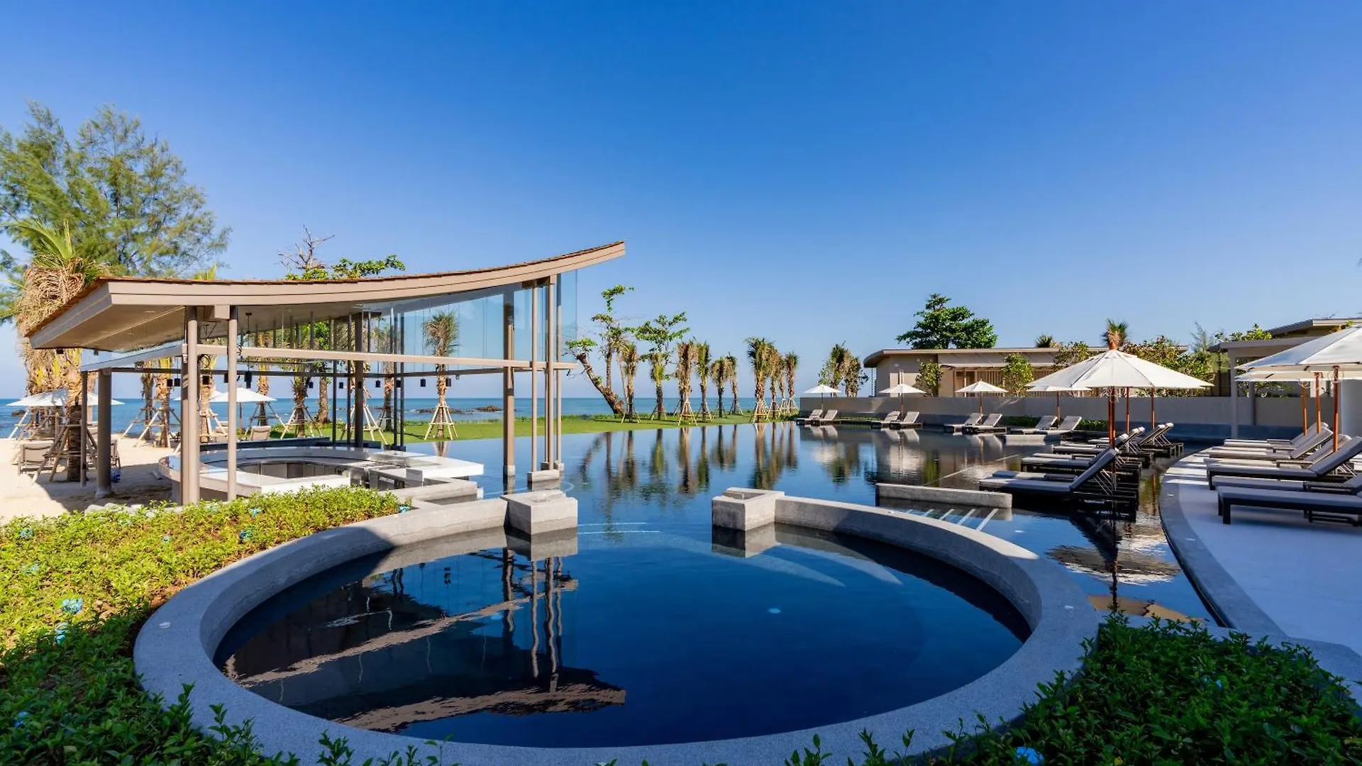 Hotel The Little Shore Khao Lak By Katathani