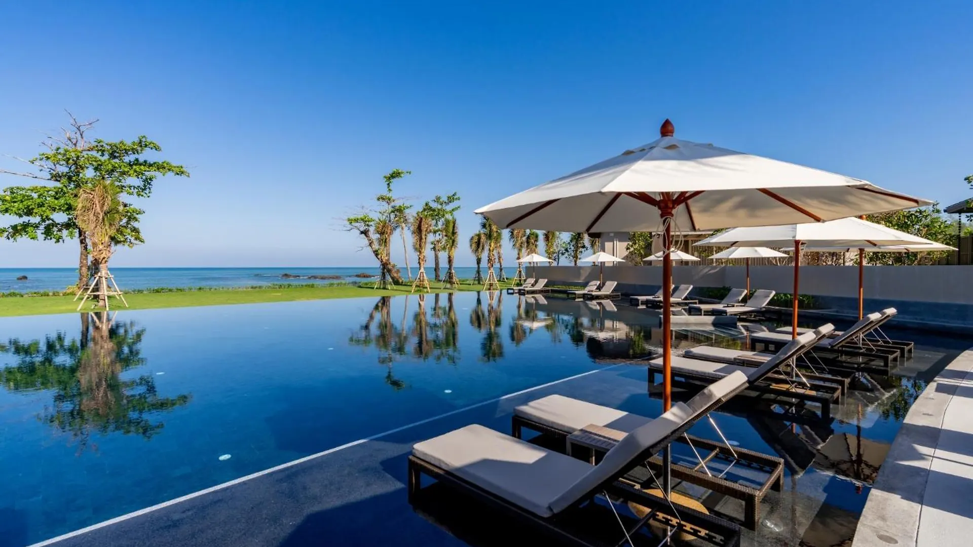 ***** Hotel The Little Shore Khao Lak By Katathani Thailand