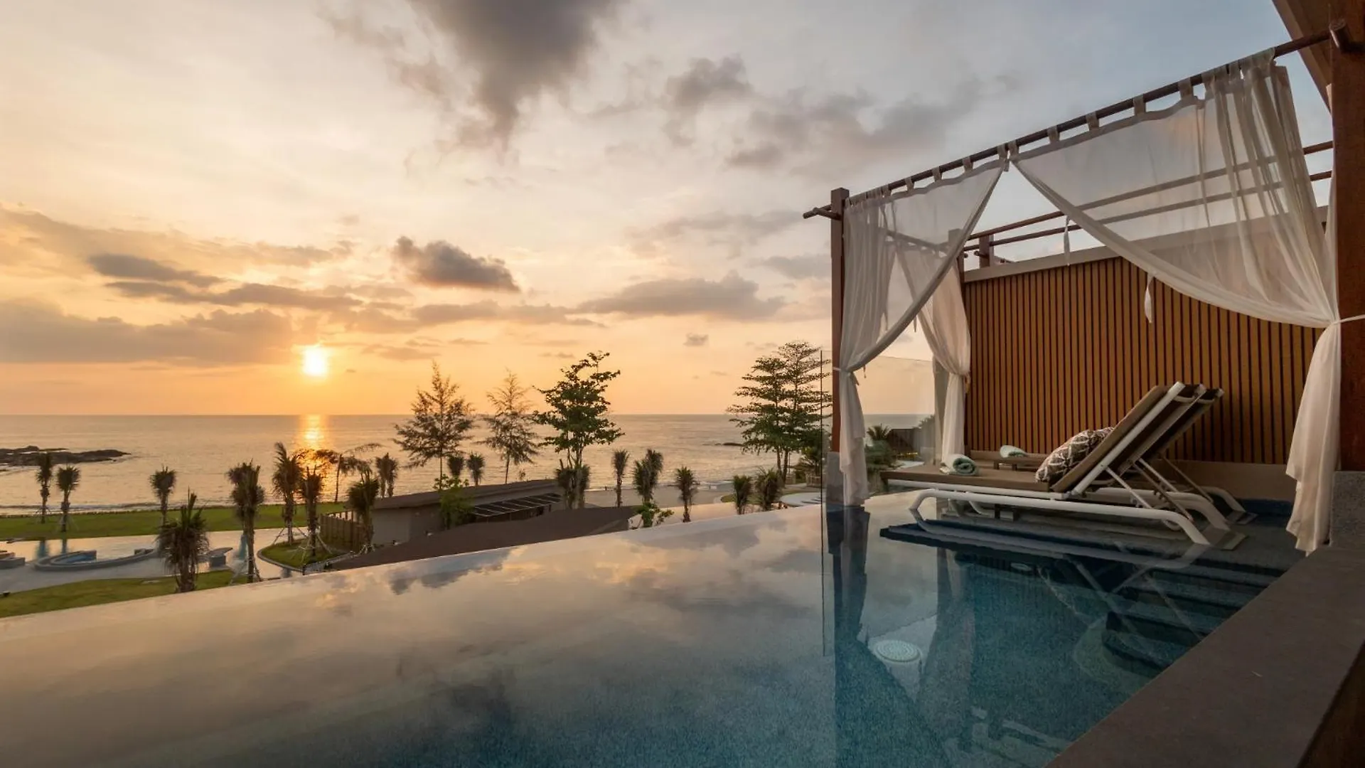***** Hotel The Little Shore Khao Lak By Katathani Thailand