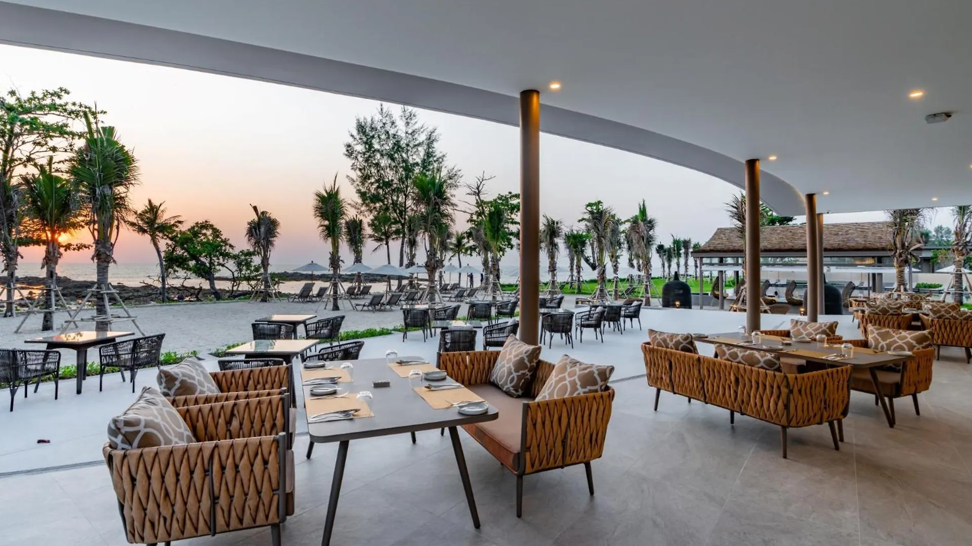 Hotel The Little Shore Khao Lak By Katathani