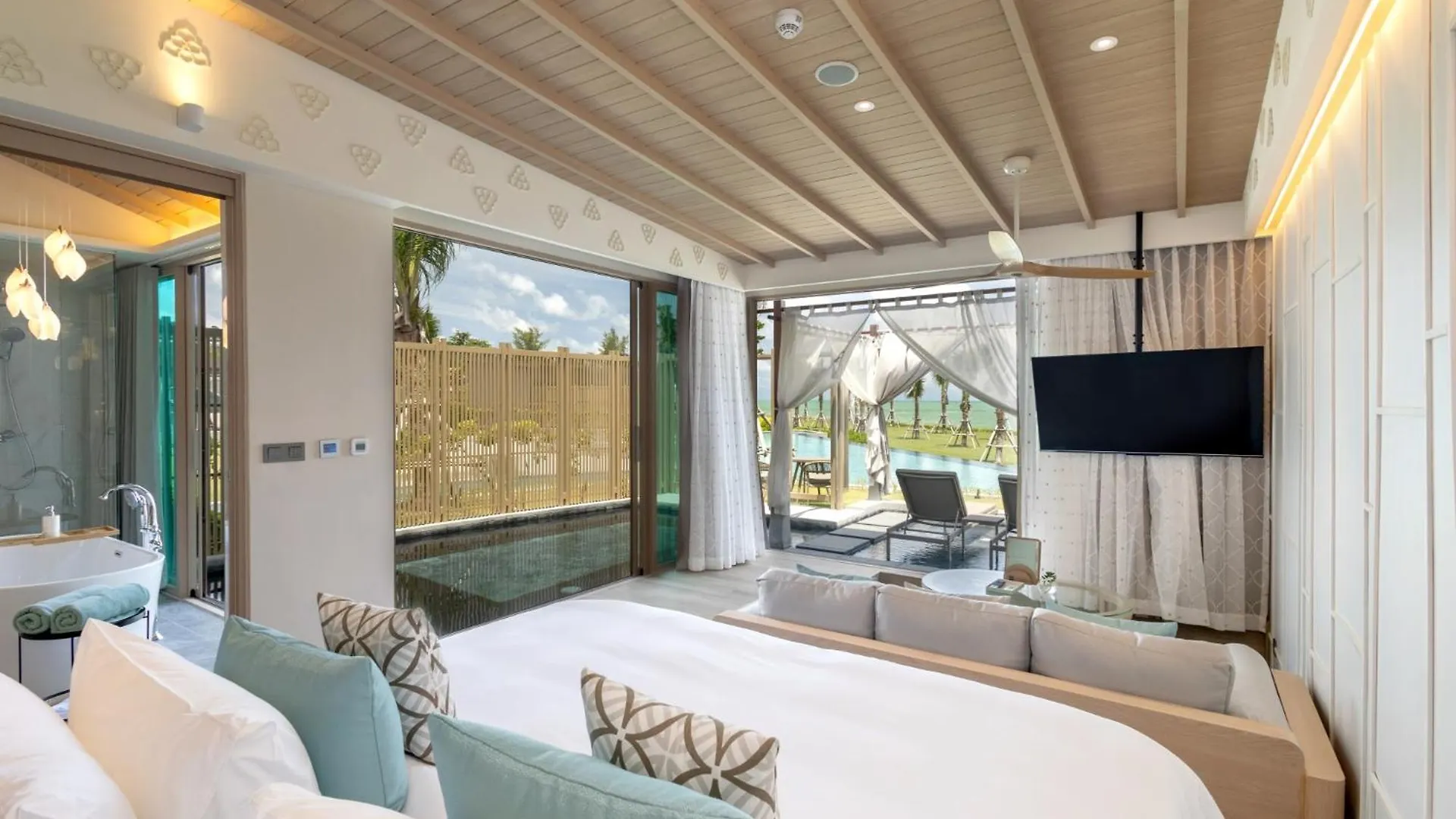 The Little Shore Khao Lak By Katathani Hotel
